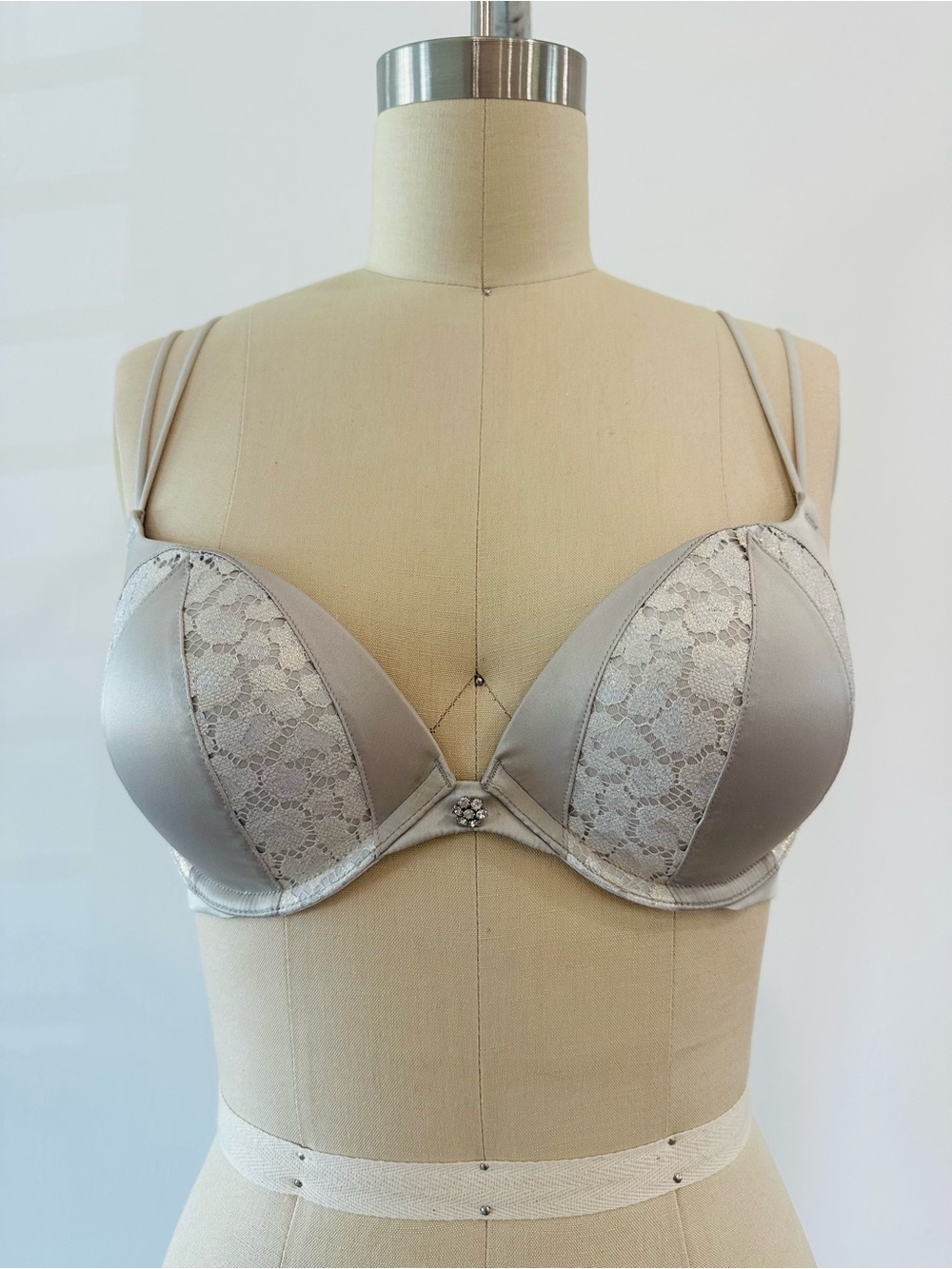 Victoria’s Secret Very Sexy Satin & Lace Push-Up Bra